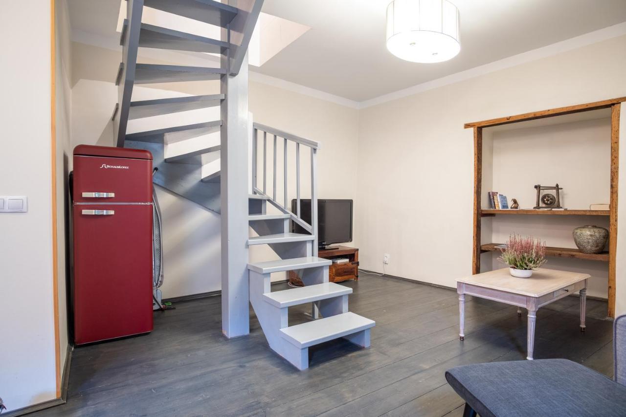 Dream Stay - Bright 2-Bedroom 2-Floor Old Town Apartment Tallinn Exteriör bild
